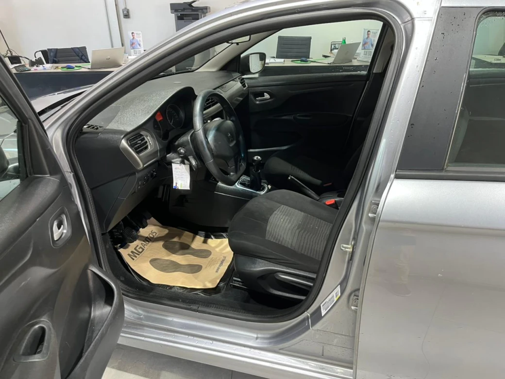 imagen 0 de vehiculo con id 2197